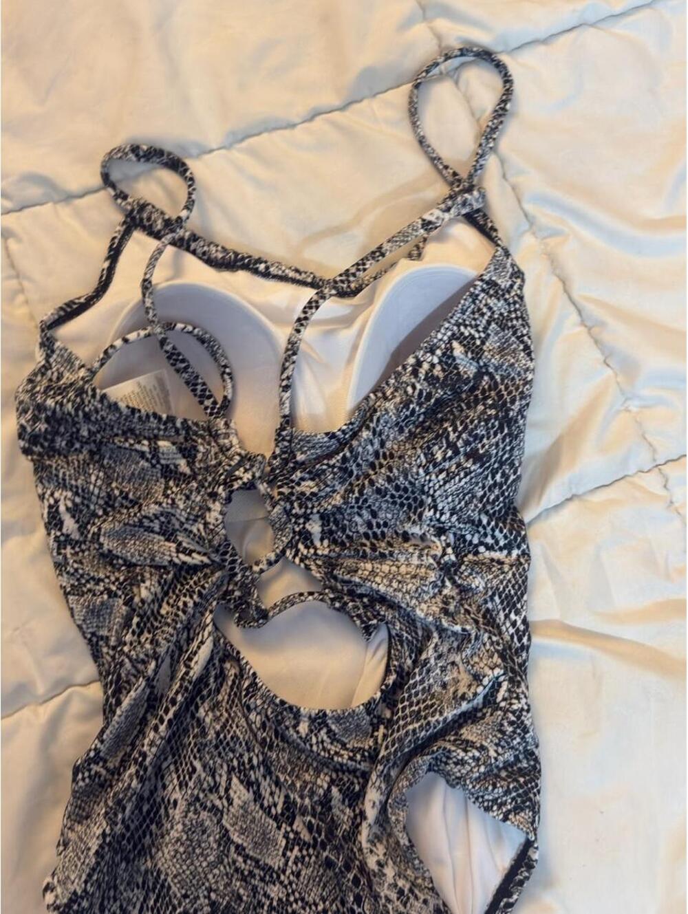 Time and Tru Women's L (12-14) Black and White Snake Print One-Piece Swimsuit - Picture 3 of 4